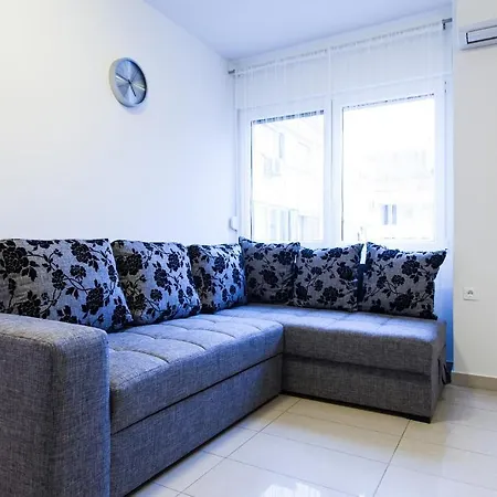 Kalelarga Apartman *