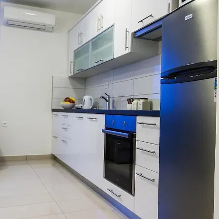 Kalelarga Apartman *