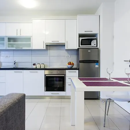 Apartment Kalelarga *