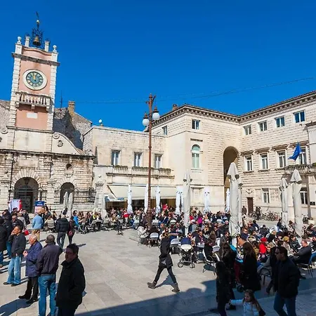 Kalelarga Apartment *